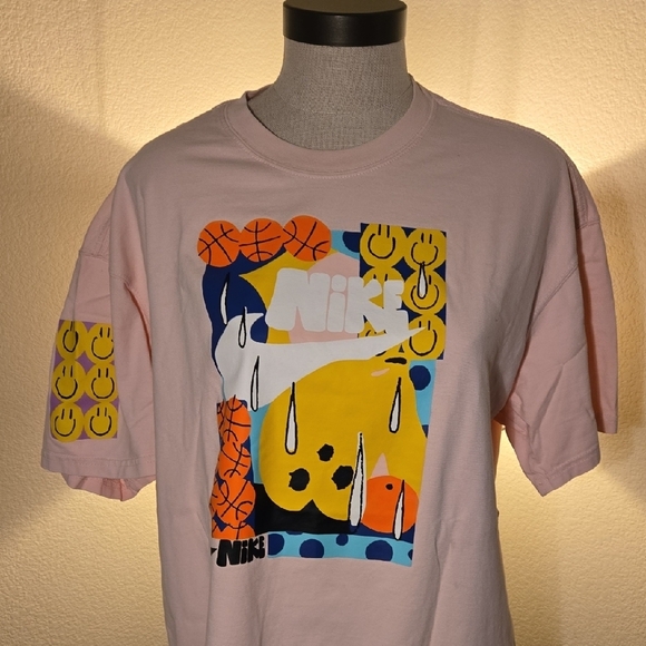 Nike Other - Nike Pink Graphic T-Shirt Artist David‎ Bruce